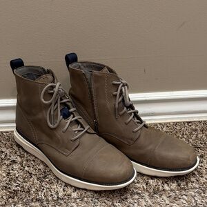 Cole Haan Tan Chukka Boots